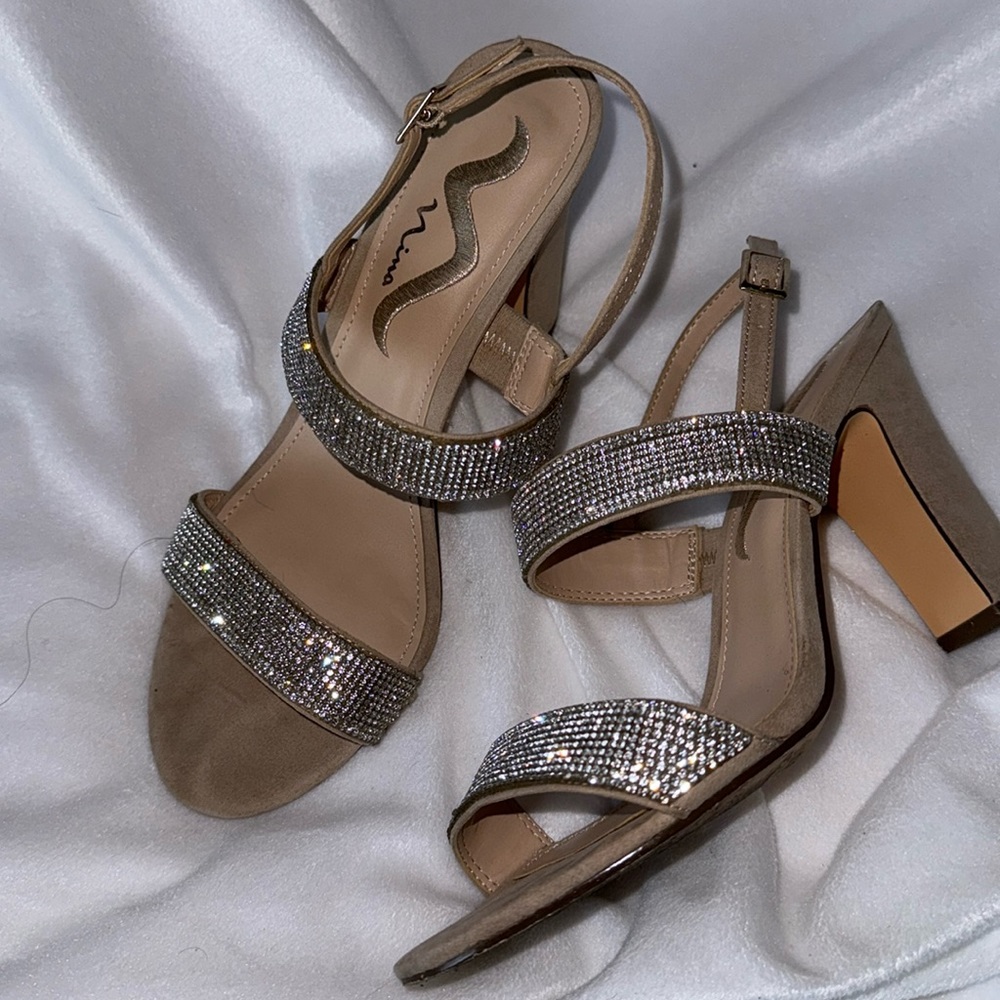 Rhinestone chunky heel strap shoe